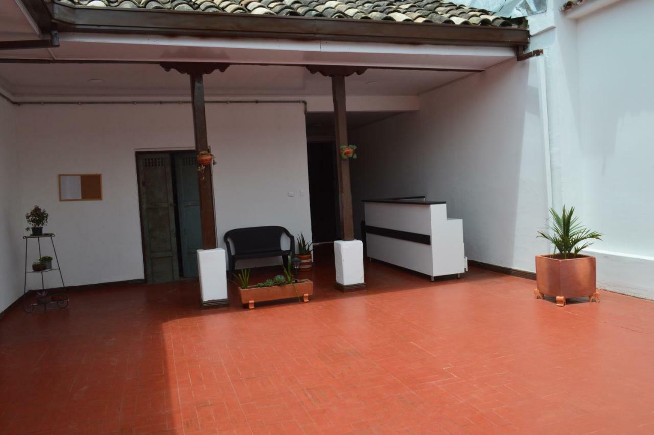 Hostel El Jardin Popayan Exterior photo