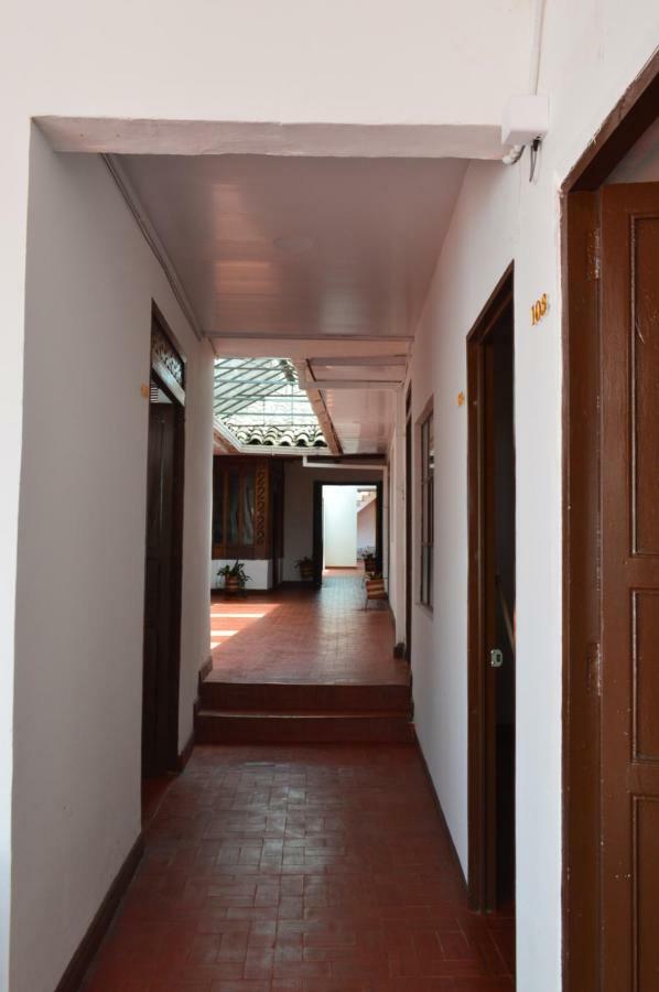 Hostel El Jardin Popayan Exterior photo